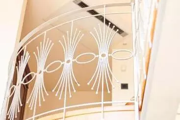 Turistihuoneistot Villa Rolls   Porzione Di Villa Con Piscina,giardino E Parcheggi