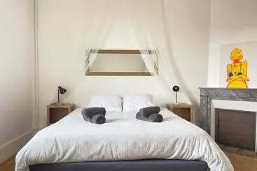 Apartamentos turísticos Domfront Bnb : Chic & Confort