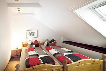 ツーリストアパートメント Haus Müritz, 14 Roter Milan