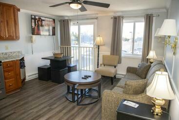 アパートホテル Stroll To Slopes, Village Area, Ski In Out Mtlodge 343