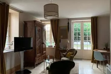 Aamiaismajoitus (B&B) Studio En Ville Et Campagne