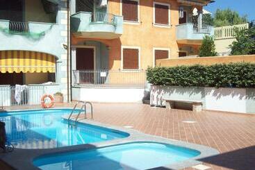 Turistlägenheter Residence Via Del Colle