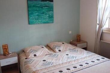 דירות לתיירים Gite Des Artistes