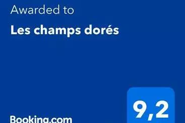 ベッドアンドブレックファースト Les Champs Dorés