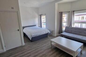 Turistihuoneistot Sea View Stay 17 Princes Road