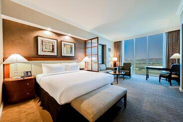アパートホテル Stripviewsuites At Signature