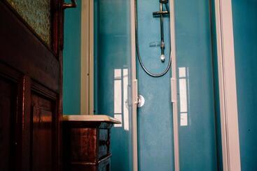 پانسیون Sofia Family Suites