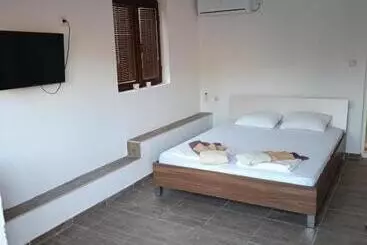 آپارتمان‌های توریست‌ها Vila Nika