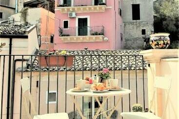 تختخواب و صبحانه Le Luci Su Ibla   Ospitalità Con Vista