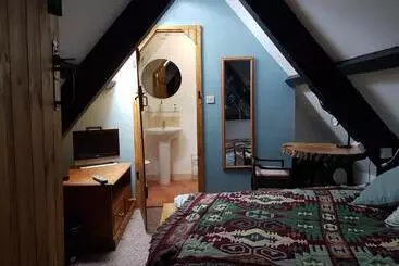 James John Hamilton House And Backpacker Hostel