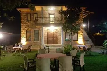 Sapanca Atlı Köşk Konaklama