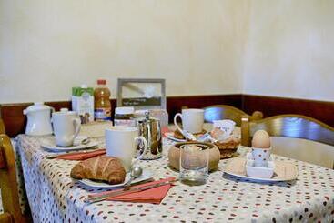 هتل آپارتمان Rosengarden Alpine Residence