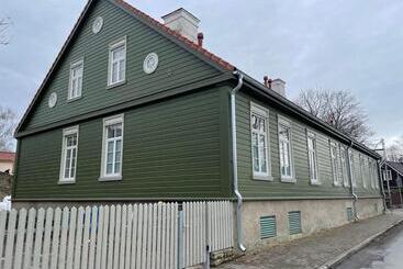 Turistlägenheter Lovely 2 Bedroom Apartment With Free Parking