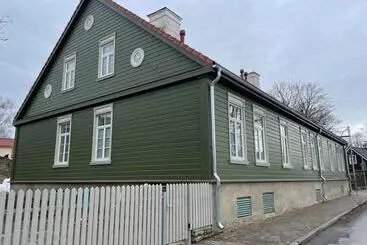 آپارتمان‌های توریست‌ها Lovely 2 Bedroom Apartment With Free Parking