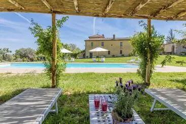 آپارتمانهای توریستها Podere Pratovecchio 14&2, Emma Villas