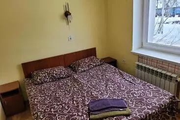 Hotel база відпочинку тростян