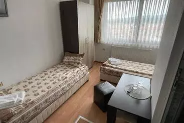 Majatalo къща за гости александра