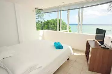 Vakantie-appartementen The Beach House   West Coast Mauritius