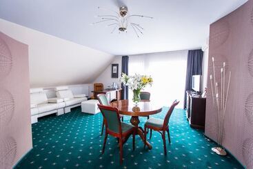 فندق Court Wellness&spa