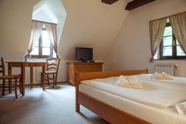 Szálloda Penzion šiškův Mlýn