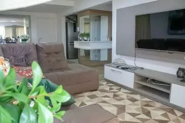 ツーリストアパートメント Atlântida Green Square  406a