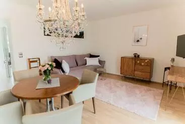 ツーリストアパートメント Apartment Bungalow Sekirn