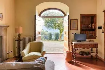 آپارتمانهای توریستها Villa Medici Donnini
