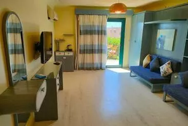 آپارتمان‌های توریست‌ها Vitamin Sea Studio   La Hacienda Ras Sudr