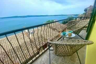 ツーリストアパートメント Serendipity Lago Di Bolsena