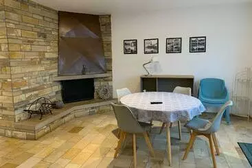 ツーリストアパートメント Ferienwohnung Henry