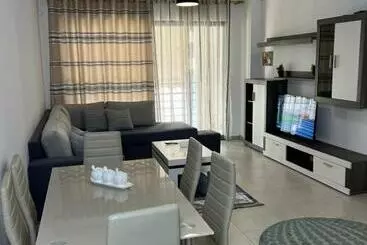 آپارتمان‌های توریست‌ها Marinela Apartment