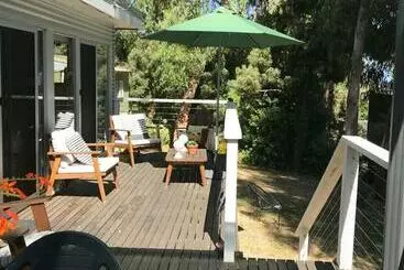 ツーリストアパートメント Barca View Cottage