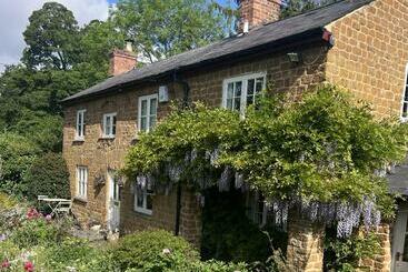 游客公寓 Church End Cottage