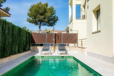 ツーリストアパートメント Villa Mediterráneo