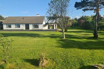 شقق خاصة سياحية Carraig Bawn