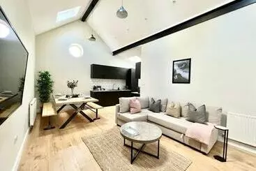 Turistihuoneistot Cotham   The Stables