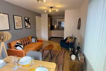 Turistihuoneistot Stunning Modern Coventry City Centre Apartment