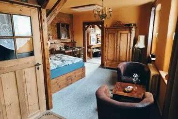 Apartamente turistice Vintage Ferienwohnung Viktoria