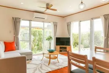 ツーリストアパートメント Villa Yaadi Miyakojima