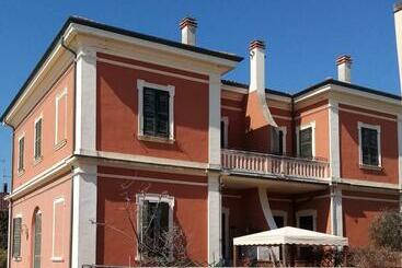 דירות לתיירים Appartamento Prima Fila Mare , La Vecchia Chiesa