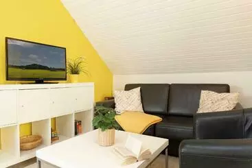 ツーリストアパートメント Ferienhaus Am Ostseewald Luv