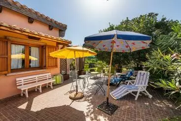 ツーリストアパートメント Villa A Ca  Du Midi