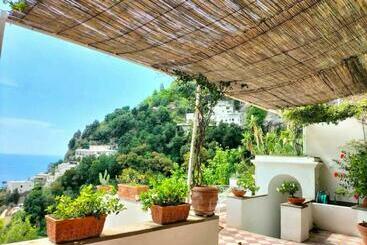 Turista apartmanok Villino Prota, Villa Ridente Con Panorama Mozzafiato