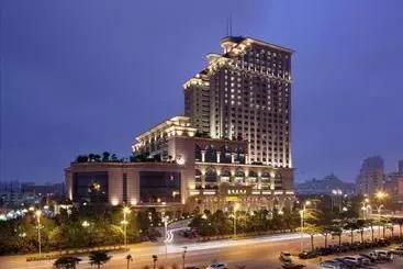 هتل Sovereign Zhanjiang