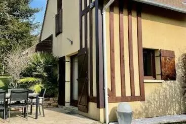 Turistihuoneistot Cottage Les Palmiers