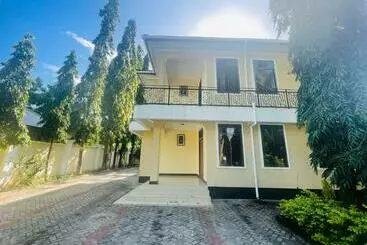 آپارتمان‌های توریست‌ها Om Apartment