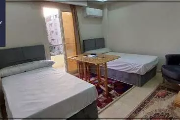 آپارتمان‌های توریست‌ها استديو فندقي بالسادس من اكتوبر