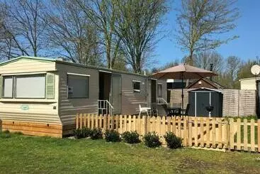 ツーリストアパートメント Chalet K2 Op De Holle Poarte Te Makkum