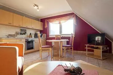 Turistihuoneistot Ferienhaus Karola, Wohnung 2   Og