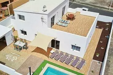 Turistihuoneistot Villa Calma Climatized Pool Private Jacuzzi Spa In Tarajalejo